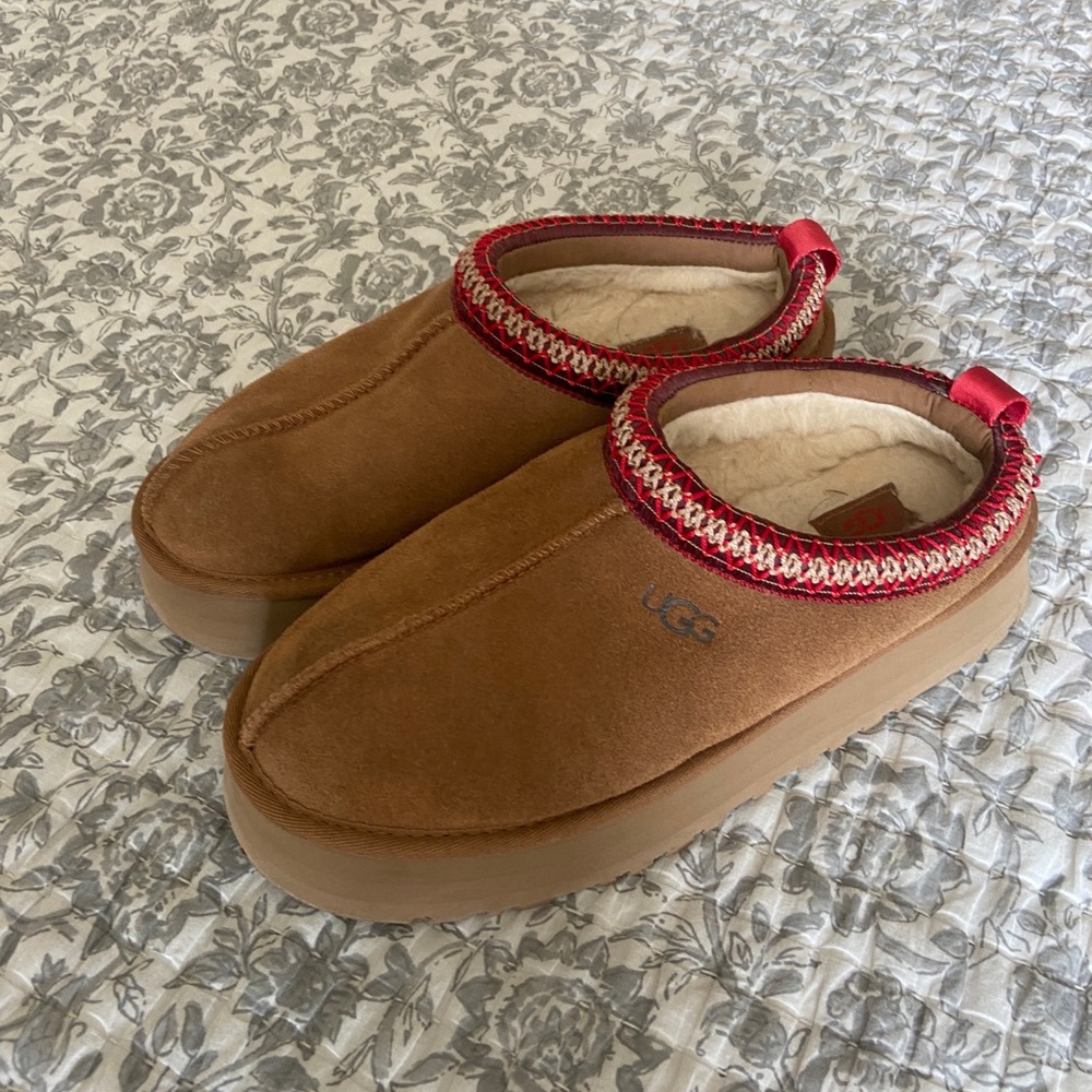 UGG TAZZ